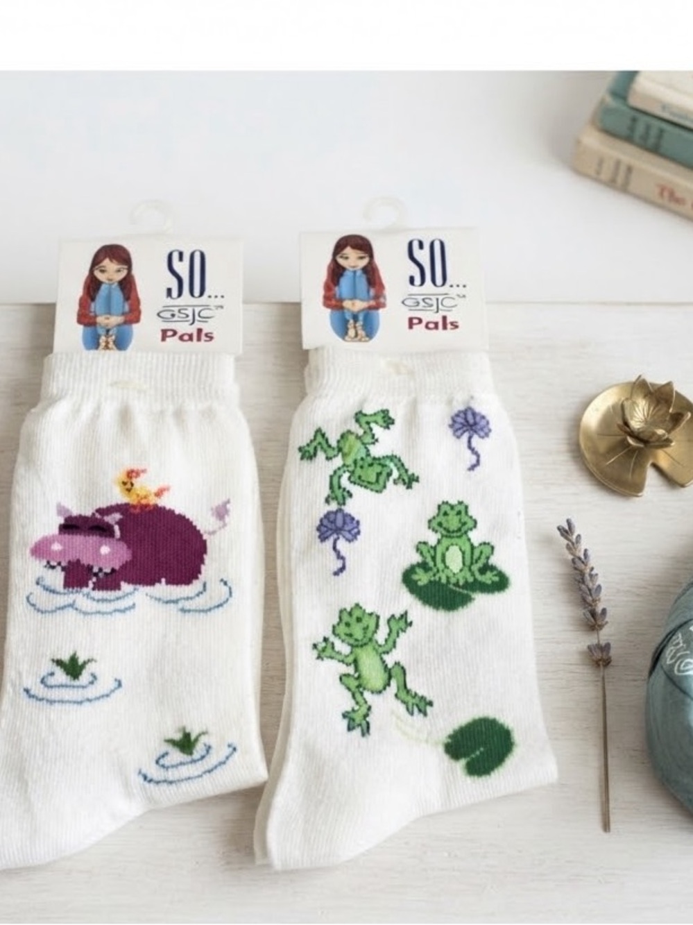 2 Packs So Gsjc Pal Socks Frog -Hippo/ Size 4-10 White With Print Crew Animal